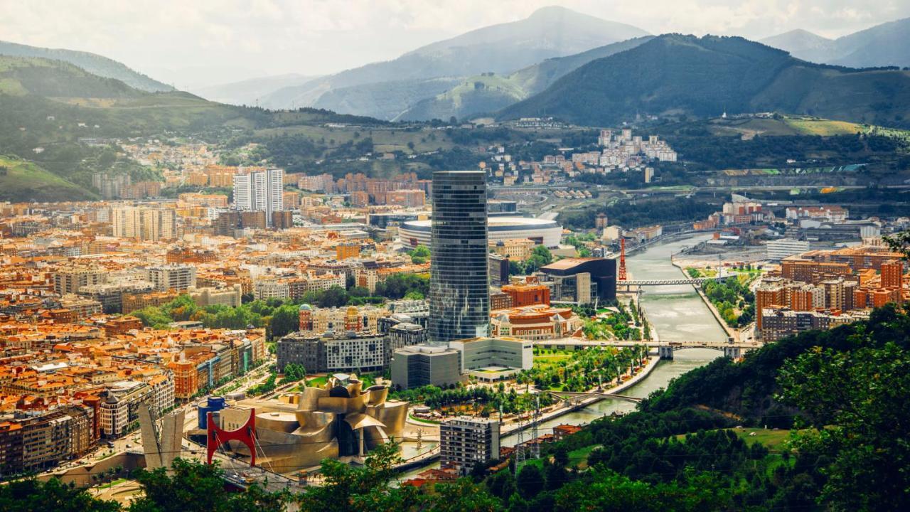 Pension B4R Self Check In Bilbao Kültér fotó