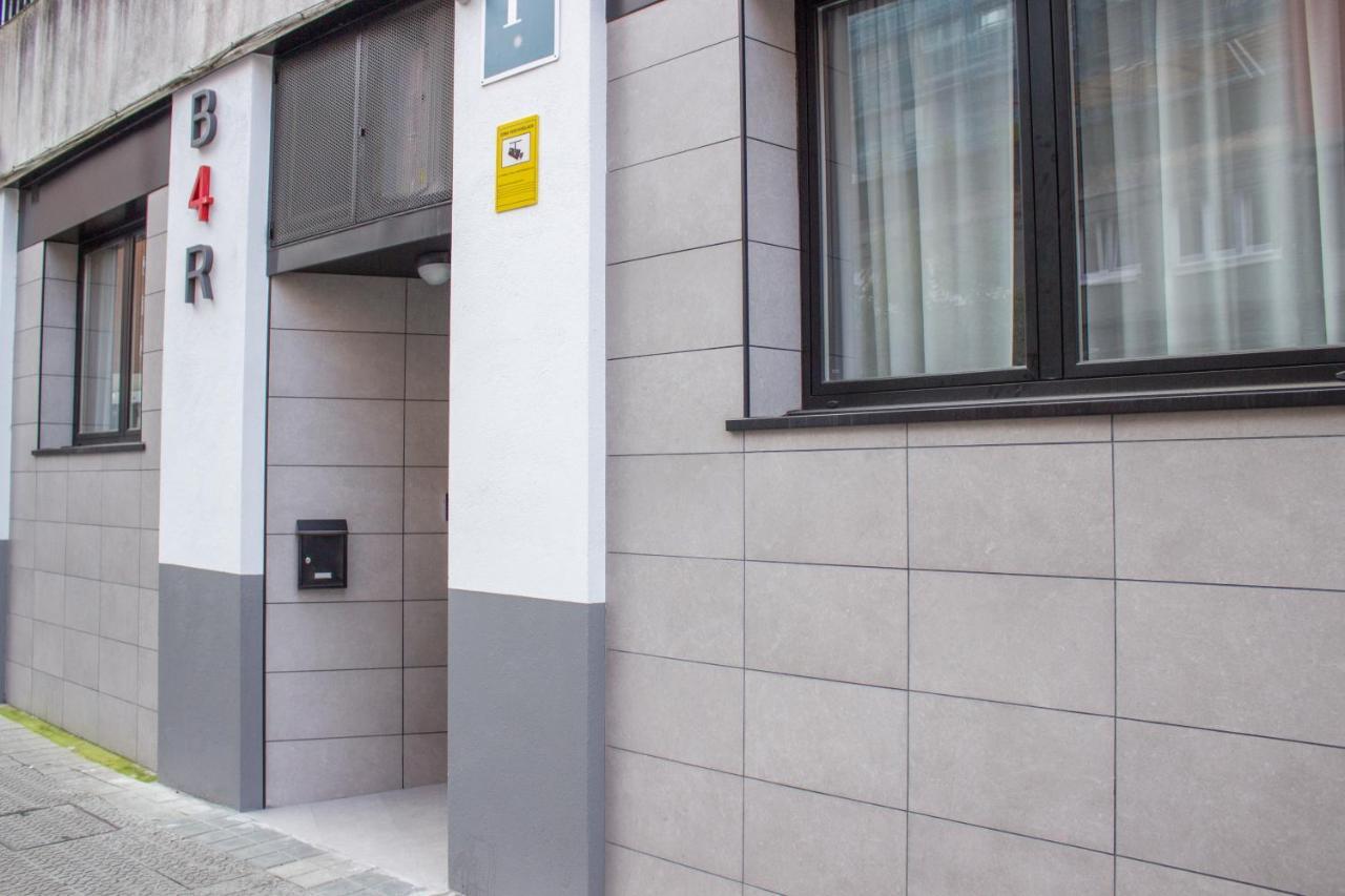Pension B4R Self Check In Bilbao Kültér fotó